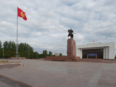 Kyrgyzstan: Restrictive legislation, criminal cases against media & bans on protests on Ukraine